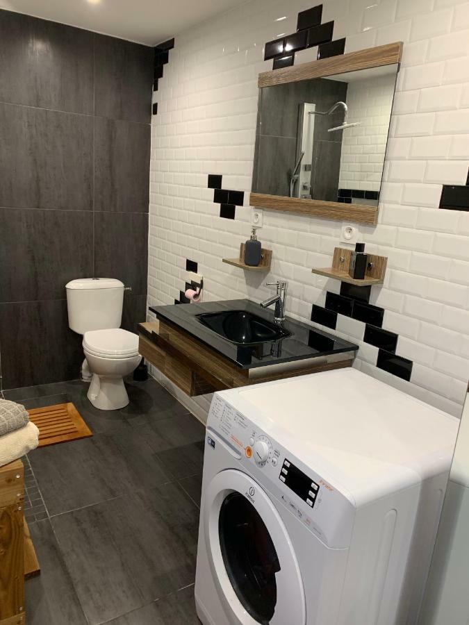 Appartement Neuf Tt Confort - Terrasse Ensoleillee ボルゴ エクステリア 写真